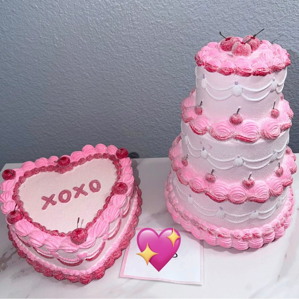 Pink Heart and Tiered Cake Party Valentines Decor